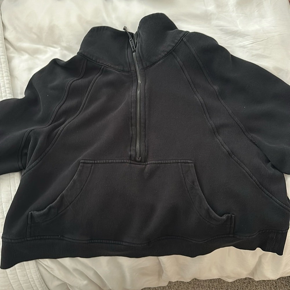 Lululemon cropped 3/4 zip sweatshirt